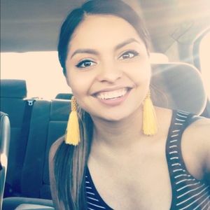 Meet your Posher, Araceli